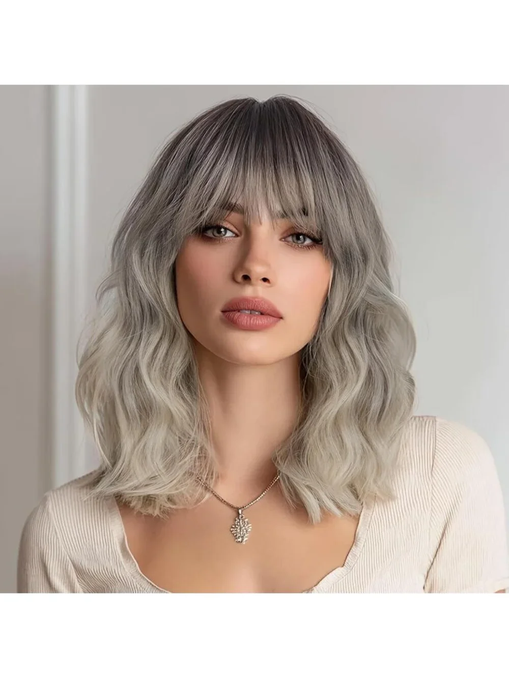 Women's Dirty Blonde 14 Inch Heat Resistant Synthetic Fiber Shoulder Length Wigs